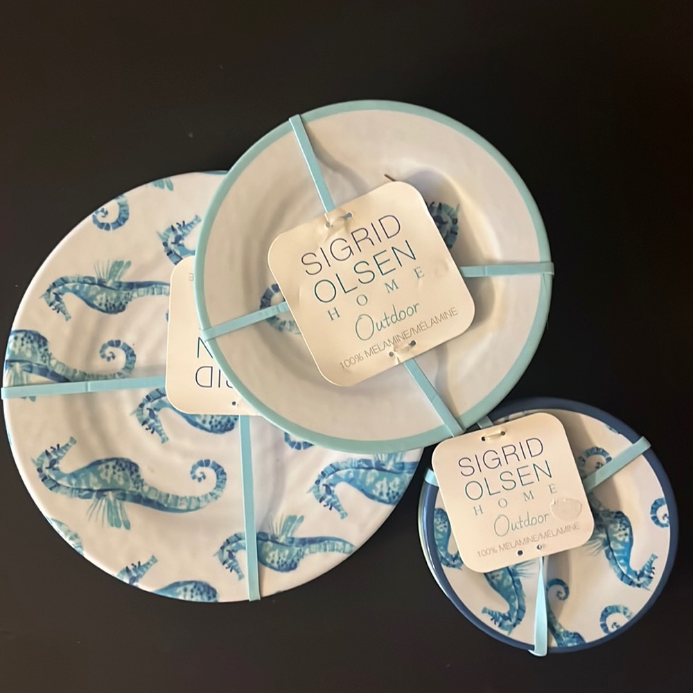 Sigrid Olson plate set